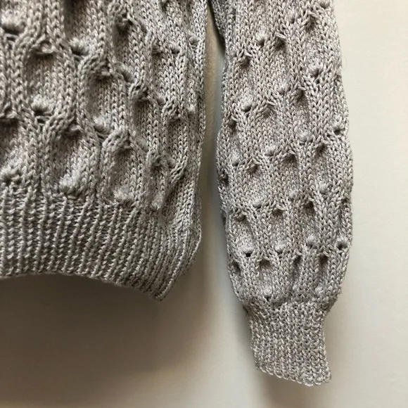 2/$30 Cable Knitted Lightweight V Neck Tan Handmade Sweater Perl Clusters Small - Picture 7 of 9